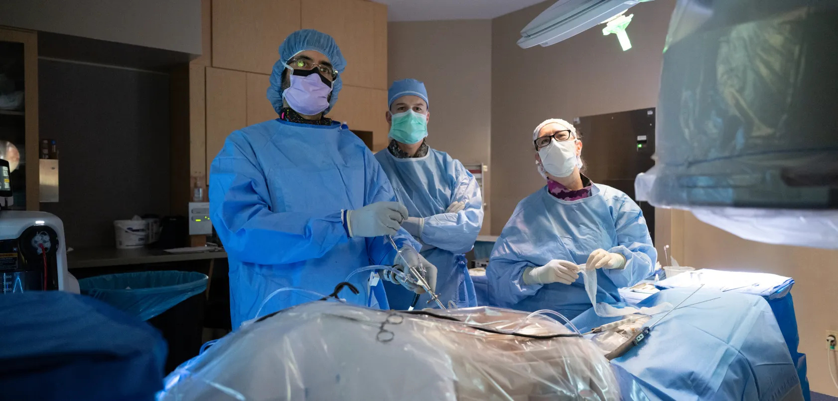 OSS Health surgical team performing a minimally invasive spine procedure